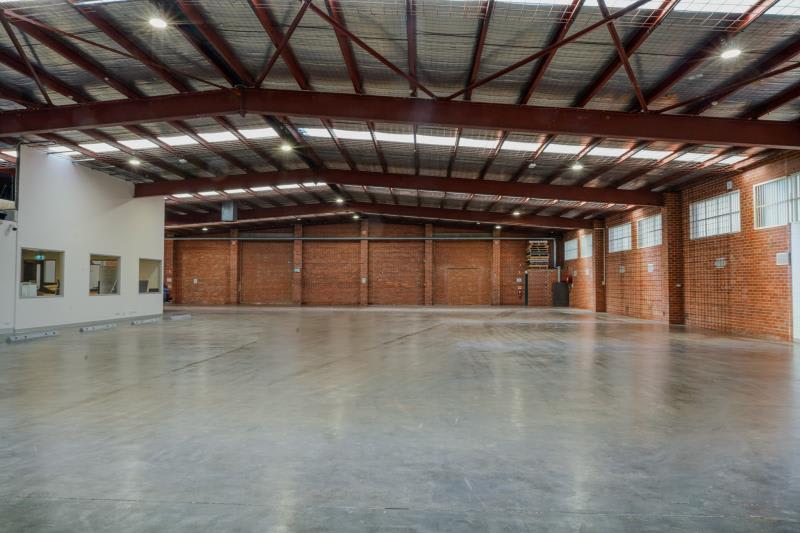 Click to view all images Whole Building/2 Hall Street Hawthorn East VIC 3123 - Image 3