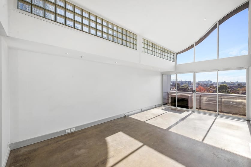 1 / 21 Wellington Street St Kilda VIC 3182 - Image 2