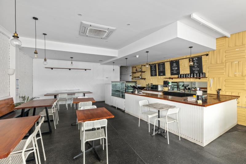 Click to view all images 60 Ferguson Street Williamstown VIC 3016 - Image 2