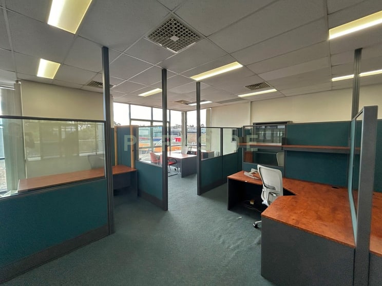 Click to view all images Wetherill Park NSW 2164 - Image 3