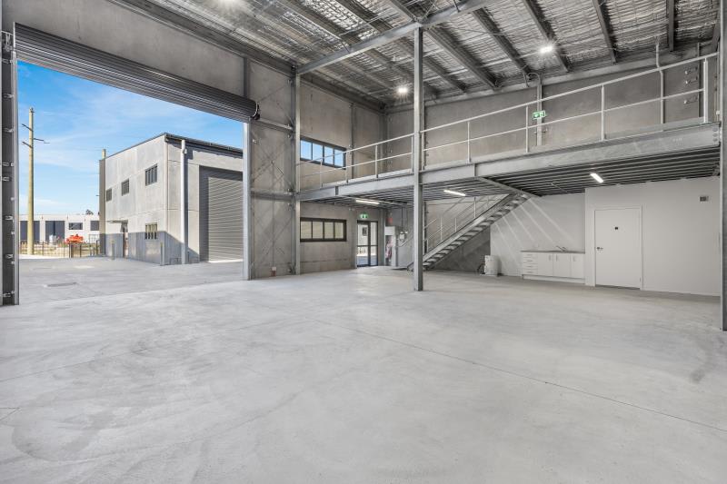 Click to view all images Unit 3/9 Cobbans Close Beresfield NSW 2322 - Image 3