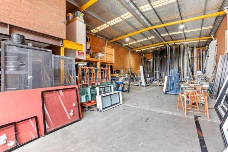 Click to view all images Office and Warehouse/21 Homedale Road Bankstown NSW 2200 - Image 3