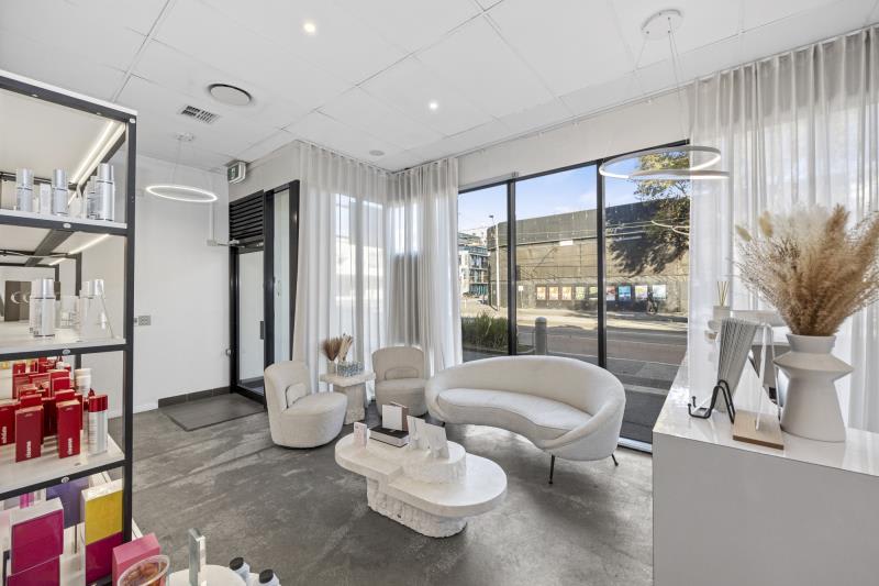 Click to view all images Shop 3/201 Clarendon St South Melbourne VIC 3205 - Image 2