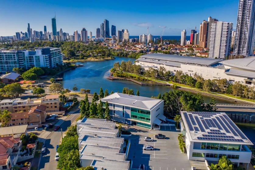 Click to view all images 1/2 Miami Key Broadbeach Waters QLD 4218 - Image 3