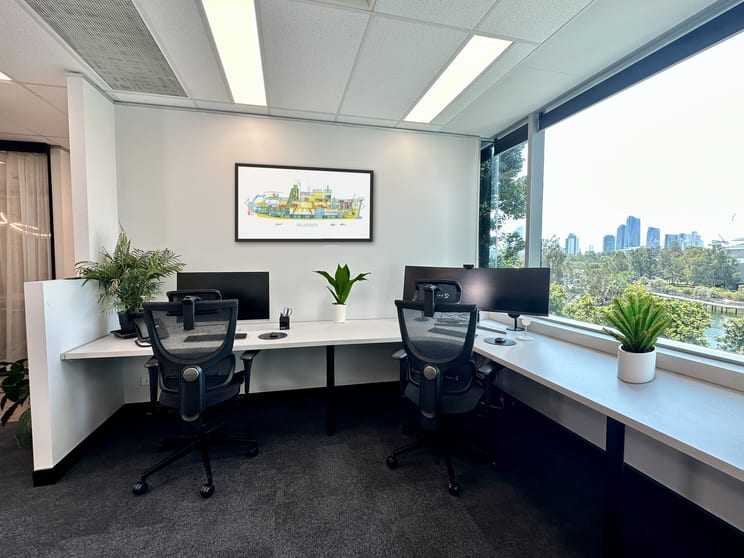 Click to view all images 1/2 Miami Key Broadbeach Waters QLD 4218 - Image 1