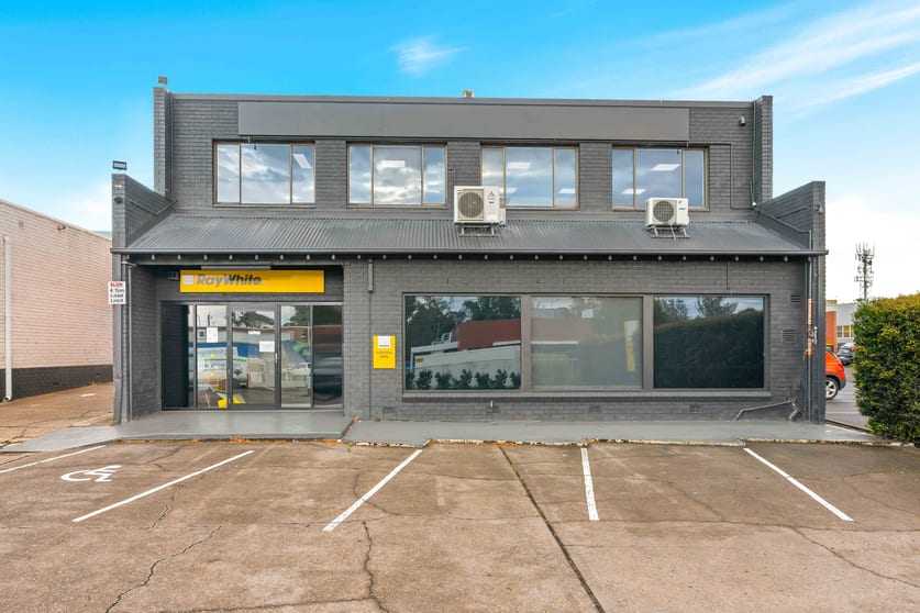 Click to view all images 11 Haigh Avenue Nowra NSW 2541 - Image 1