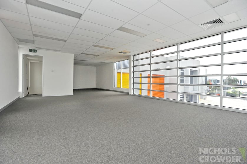 Click to view all images 2/1 Capital Place Carrum Downs VIC 3201 - Image 2