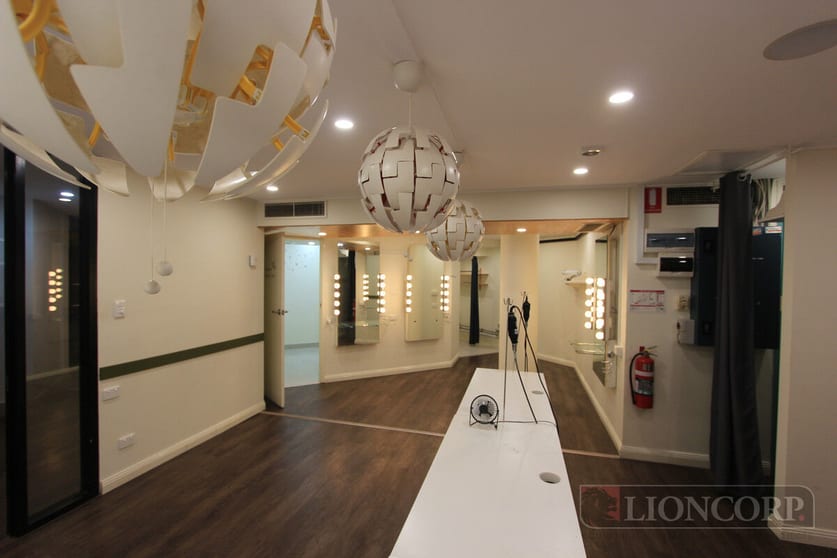 Click to view all images Woolloongabba QLD 4102 - Image 3