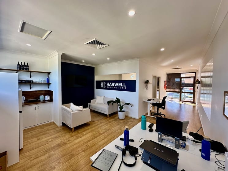 Click to view all images Suite 11/2098 Gold Coast Highway Miami QLD 4220 - Image 1
