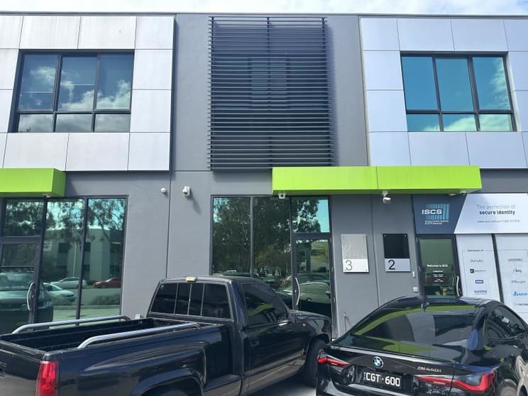 Click to view all images Level 1/3-34 Wirraway Dr Port Melbourne VIC 3207 - Image 1