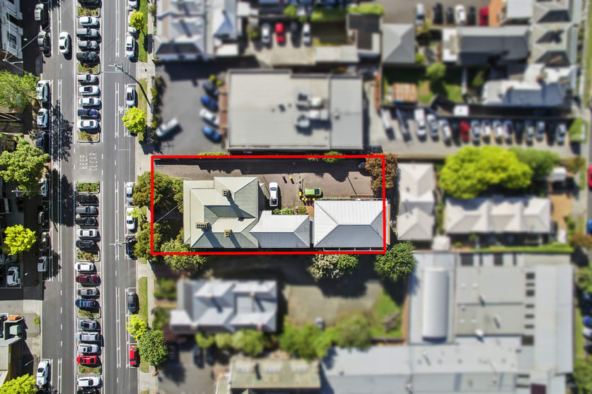 Click to view all images 2/32 Myers Street Geelong VIC 3220 - Image 2