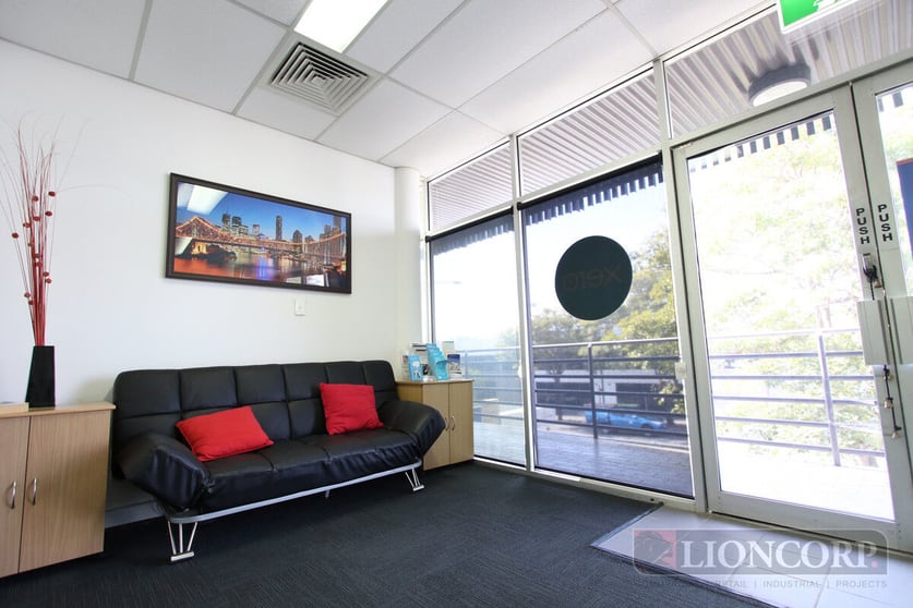 Click to view all images Lutwyche QLD 4030 - Image 2