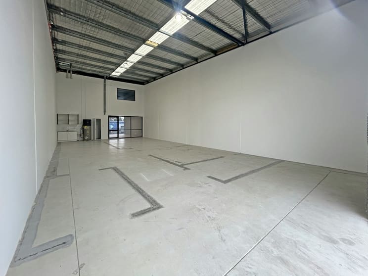 Click to view all images Seven Hills NSW 2147 - Image 1