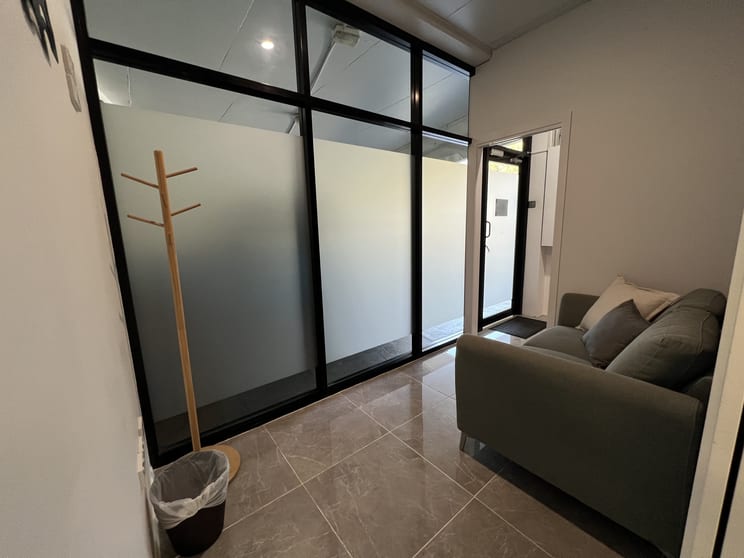 3/93 West Burleigh Road Burleigh Heads QLD 4220 - Image 2