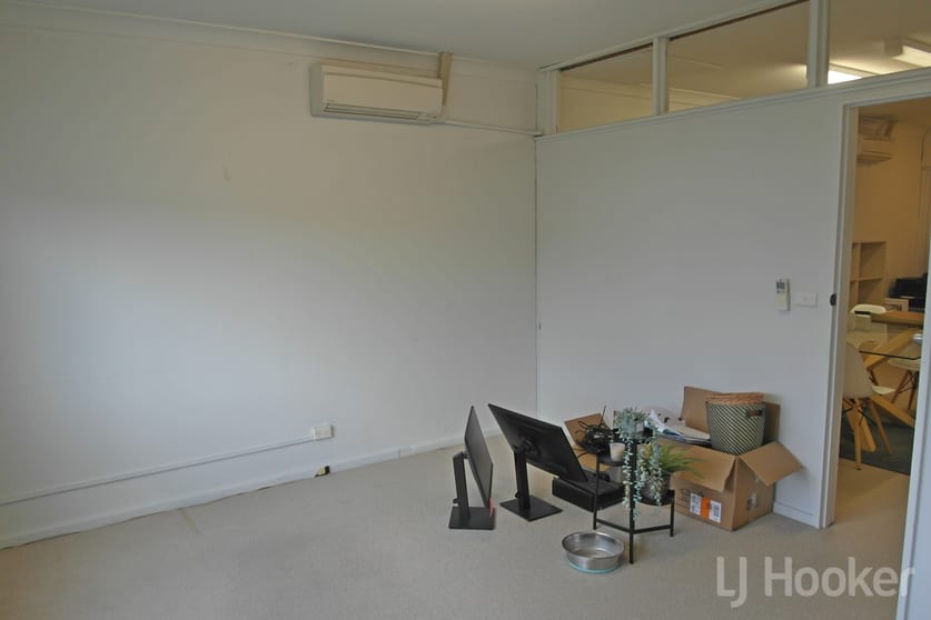 Click to view all images Level 1/67 Monaro Street Queanbeyan NSW 2620 - Image 3