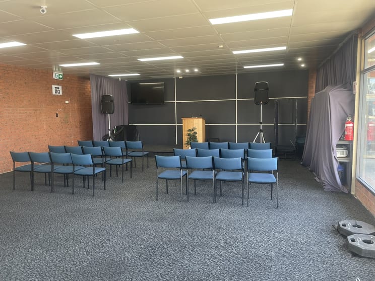 Click to view all images 2/29 Milton Street Bell Park VIC 3215 - Image 3