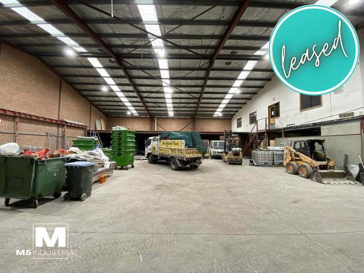 Click to view all images 16 Garema Circuit Kingsgrove NSW 2208 - Image 2