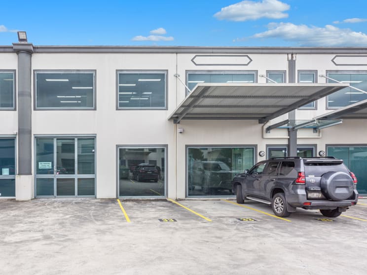 Click to view all images 33/9 Hoyle Avenue Castle Hill NSW 2154 - Image 1