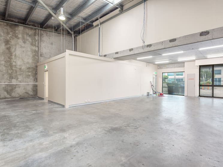 Click to view all images 33/9 Hoyle Avenue Castle Hill NSW 2154 - Image 2