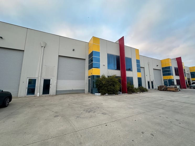 Click to view all images 10/4 Metrolink Circuit Campbellfield VIC 3061 - Image 1