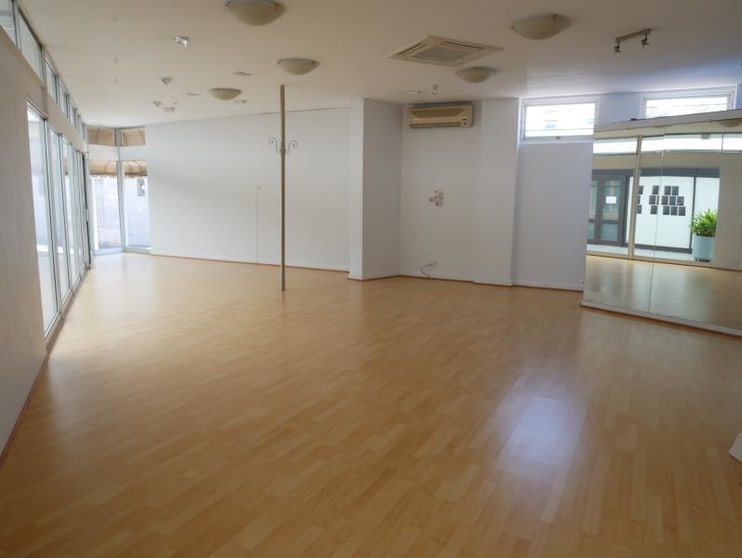 Click to view all images Shop 2/3 Kearns Crescent Ardross WA 6153 - Image 3
