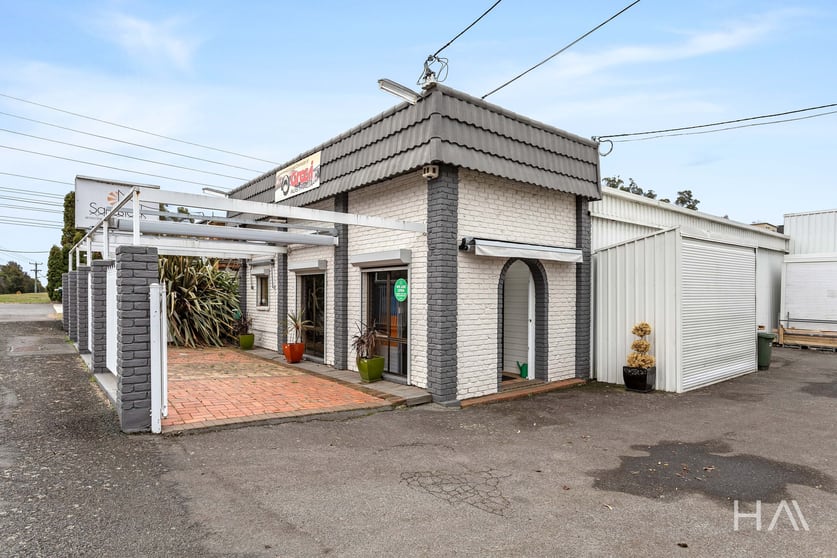 Click to view all images 30 Pitt Avenue Trevallyn TAS 7250 - Image 2