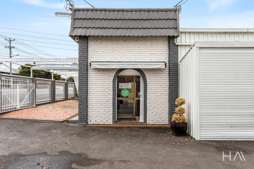 Click to view all images 30 Pitt Avenue Trevallyn TAS 7250 - Image 3