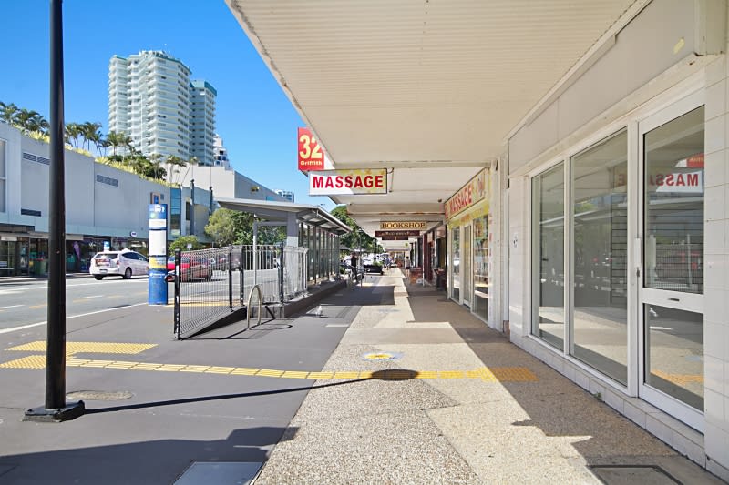 Click to view all images 30A Griffith Street Coolangatta QLD 4225 - Image 2