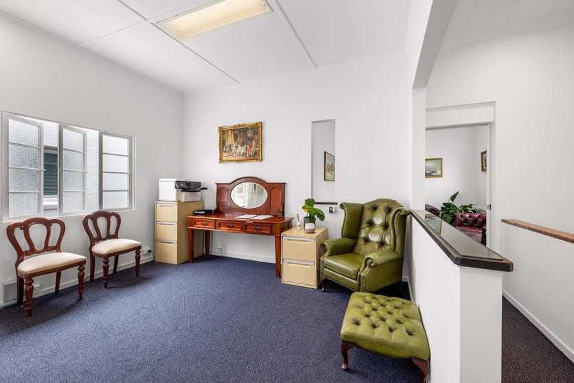 Click to view all images 912 Stanley Street East Brisbane QLD 4169 - Image 2