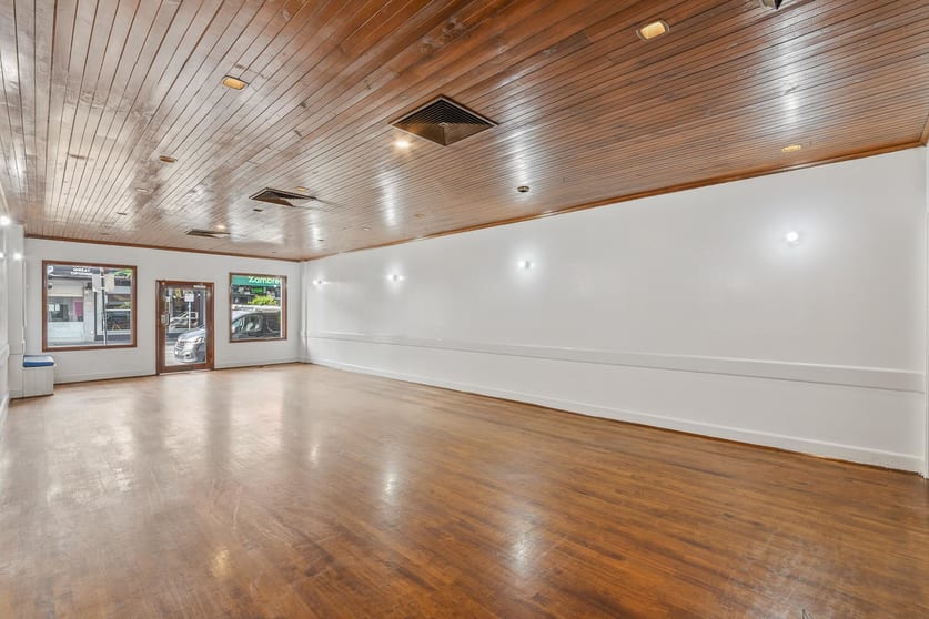 Click to view all images 209 Glenferrie Road Malvern VIC 3144 - Image 2
