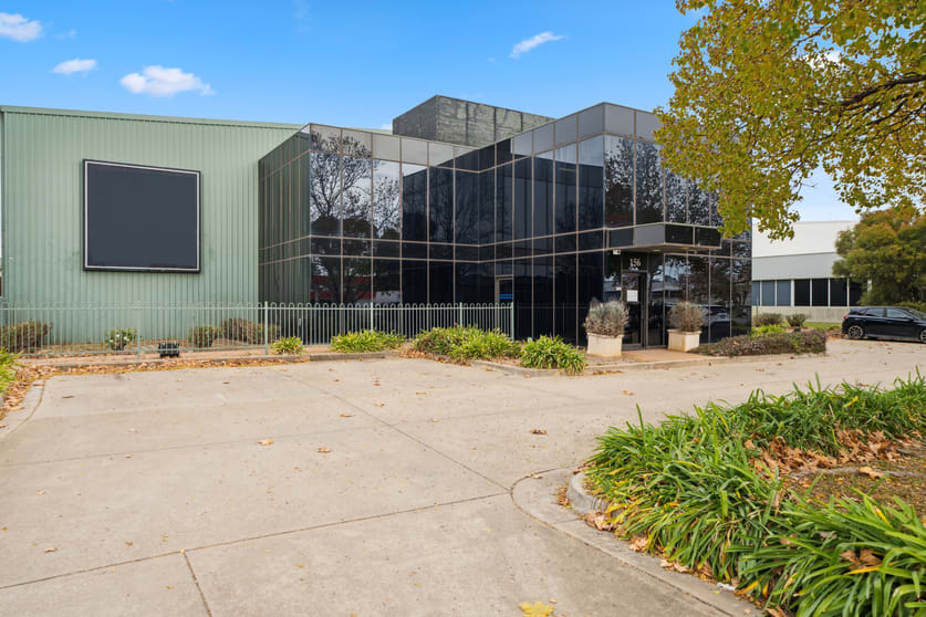Click to view all images 1/154 Hammond Avenue Wagga Wagga NSW 2650 - Image 1