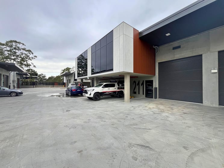 Click to view all images 211/16 Orion Road Lane Cove NSW 2066 - Image 1