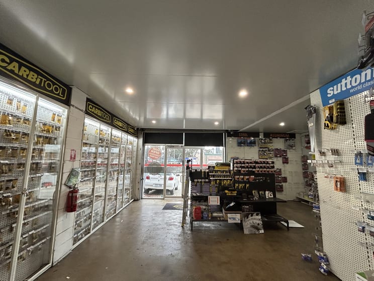 Click to view all images 13/18 Whyalla Street Fyshwick ACT 2609 - Image 2