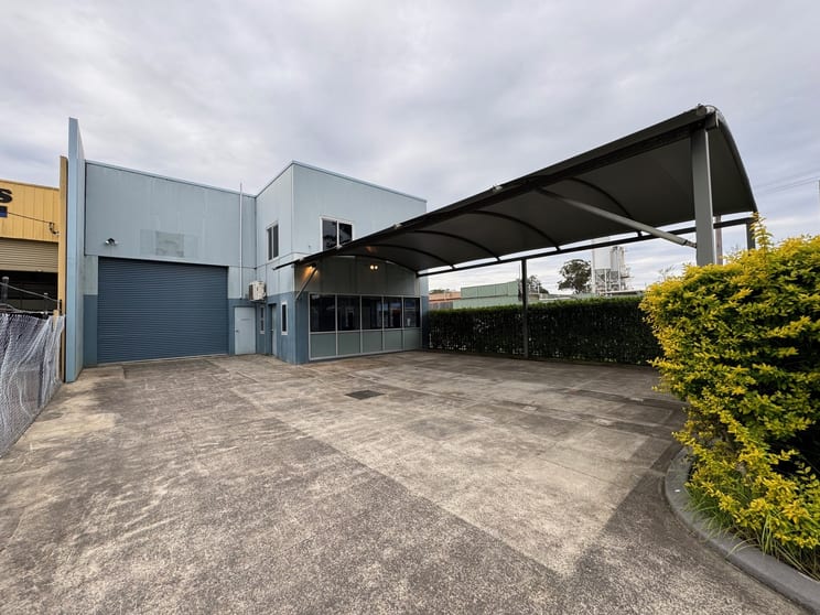 Click to view all images 34 Glennie Street West Gosford NSW 2250 - Image 1