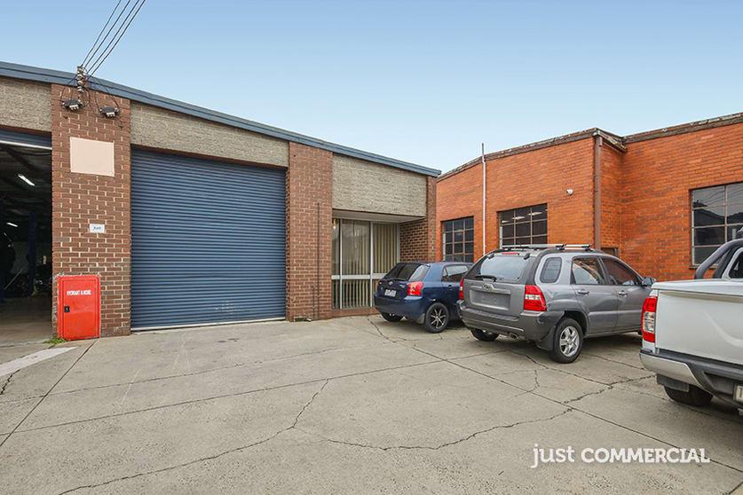 Click to view all images 2/6 Elma Road Cheltenham VIC 3192 - Image 1