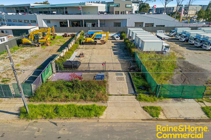 306 Noble Avenue Greenacre NSW 2190 - Image 3