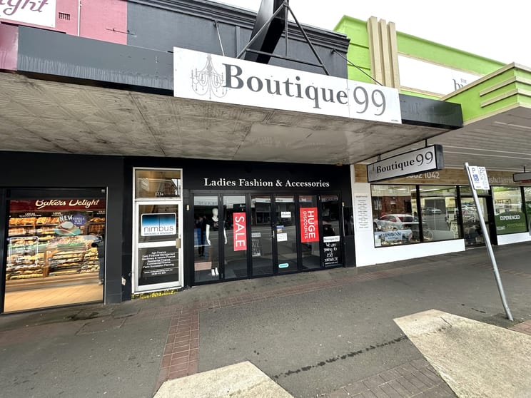Click to view all images 123 Boorowa Street Young NSW 2594 - Image 3