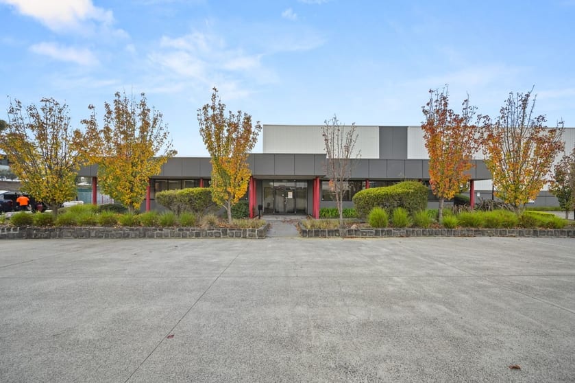 Click to view all images 227 Wellington Road Mulgrave VIC 3170 - Image 3