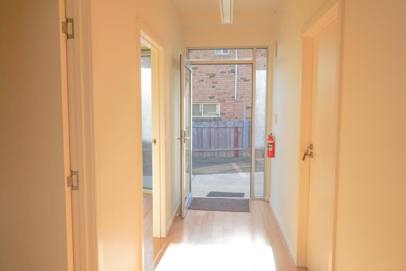 Click to view all images Ground Suite 2/64 Burgess Street Bicheno TAS 7215 - Image 2