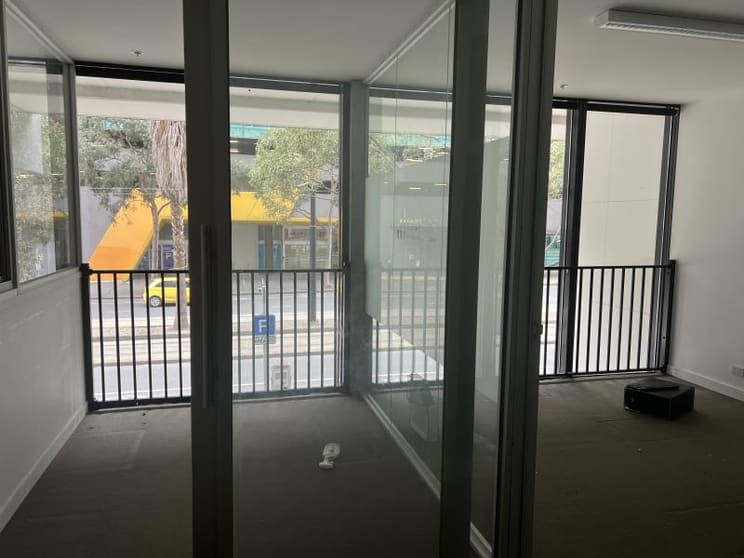 Click to view all images 7/365 Docklands Drive Docklands VIC 3008 - Image 2