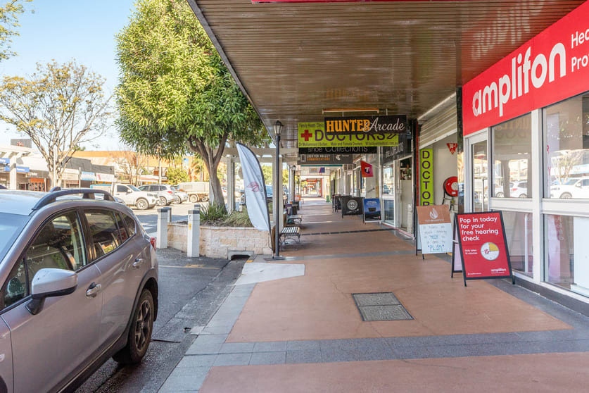 Click to view all images 2/25 Railway Street Gatton QLD 4343 - Image 3
