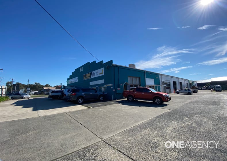 Click to view all images 1/21 Quinns Lane South Nowra NSW 2541 - Image 1