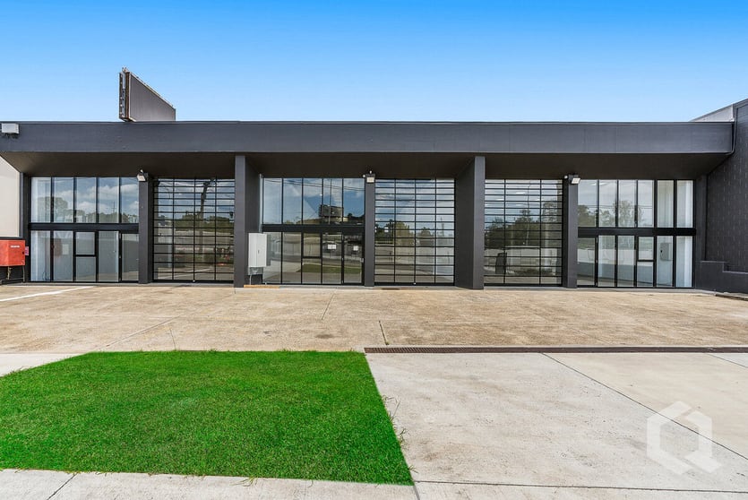 Click to view all images 3405 Pacific Highway Slacks Creek QLD 4127 - Image 1