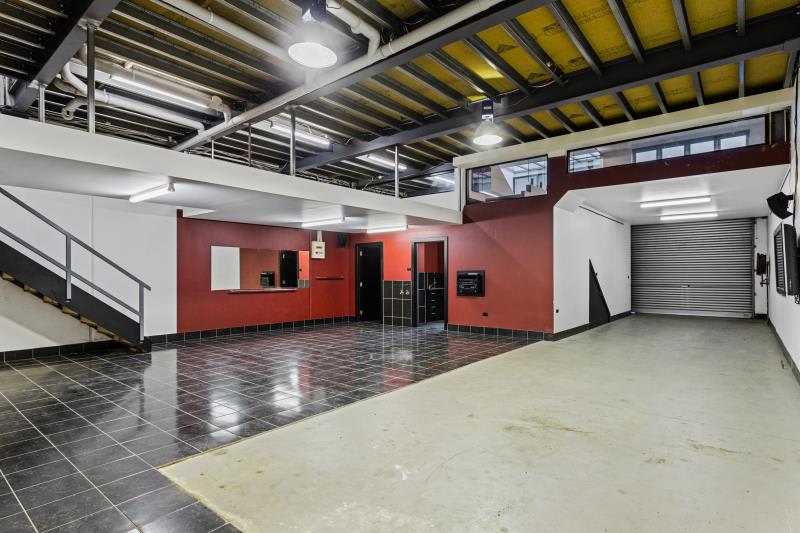 Click to view all images Unit 2/90 Central Avenue Derwent Park TAS 7009 - Image 3