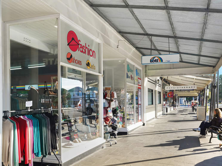 Click to view all images 64 Sackville Street Port Fairy VIC 3284 - Image 3