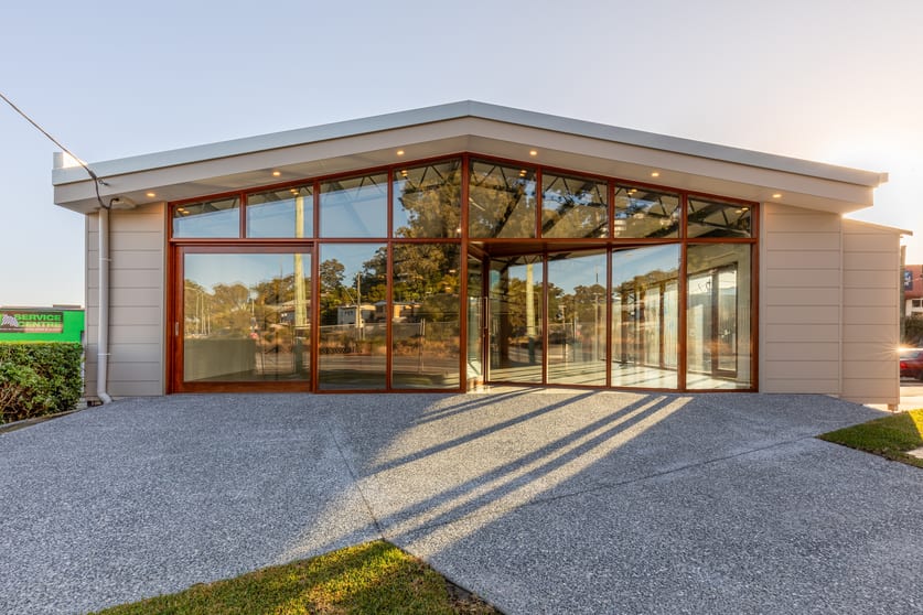 Click to view all images 1/55 West Burleigh Road Burleigh Heads QLD 4220 - Image 1