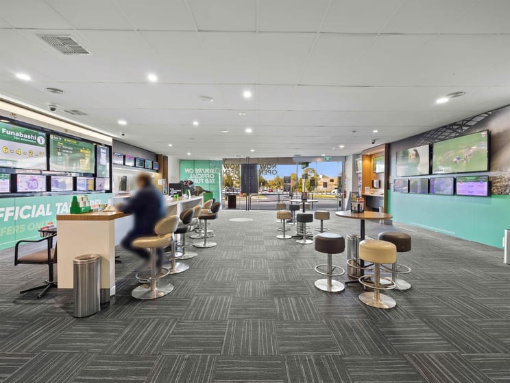 Click to view all images Ground Floor/328 Hawthorn Road Caulfield VIC 3162 - Image 3