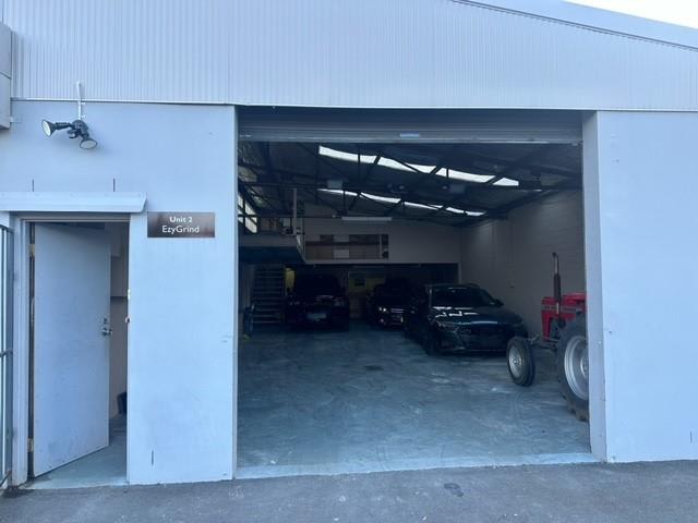 Click to view all images Unit 2/10A Aylesbury Street Botany NSW 2019 - Image 2