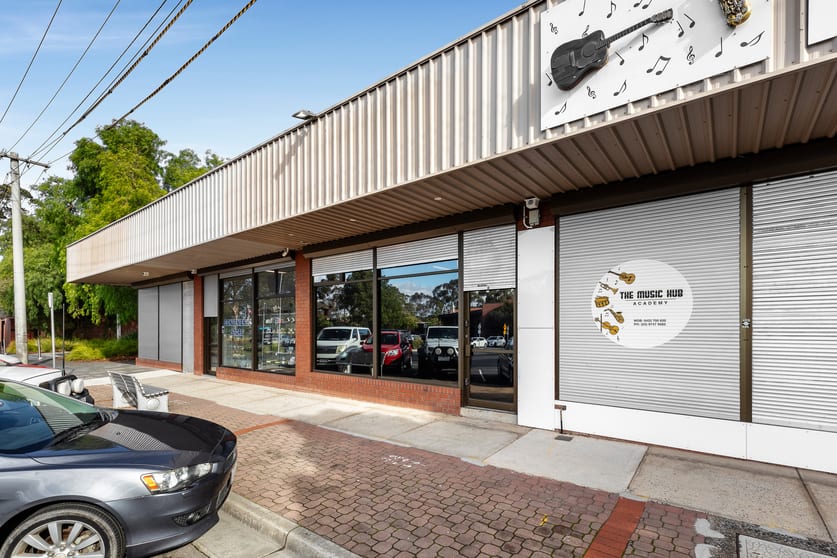 Click to view all images 44 Smith Street Melton VIC 3337 - Image 1
