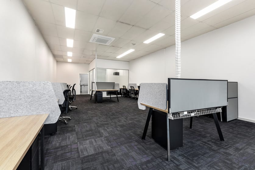 Click to view all images 44 Smith Street Melton VIC 3337 - Image 3